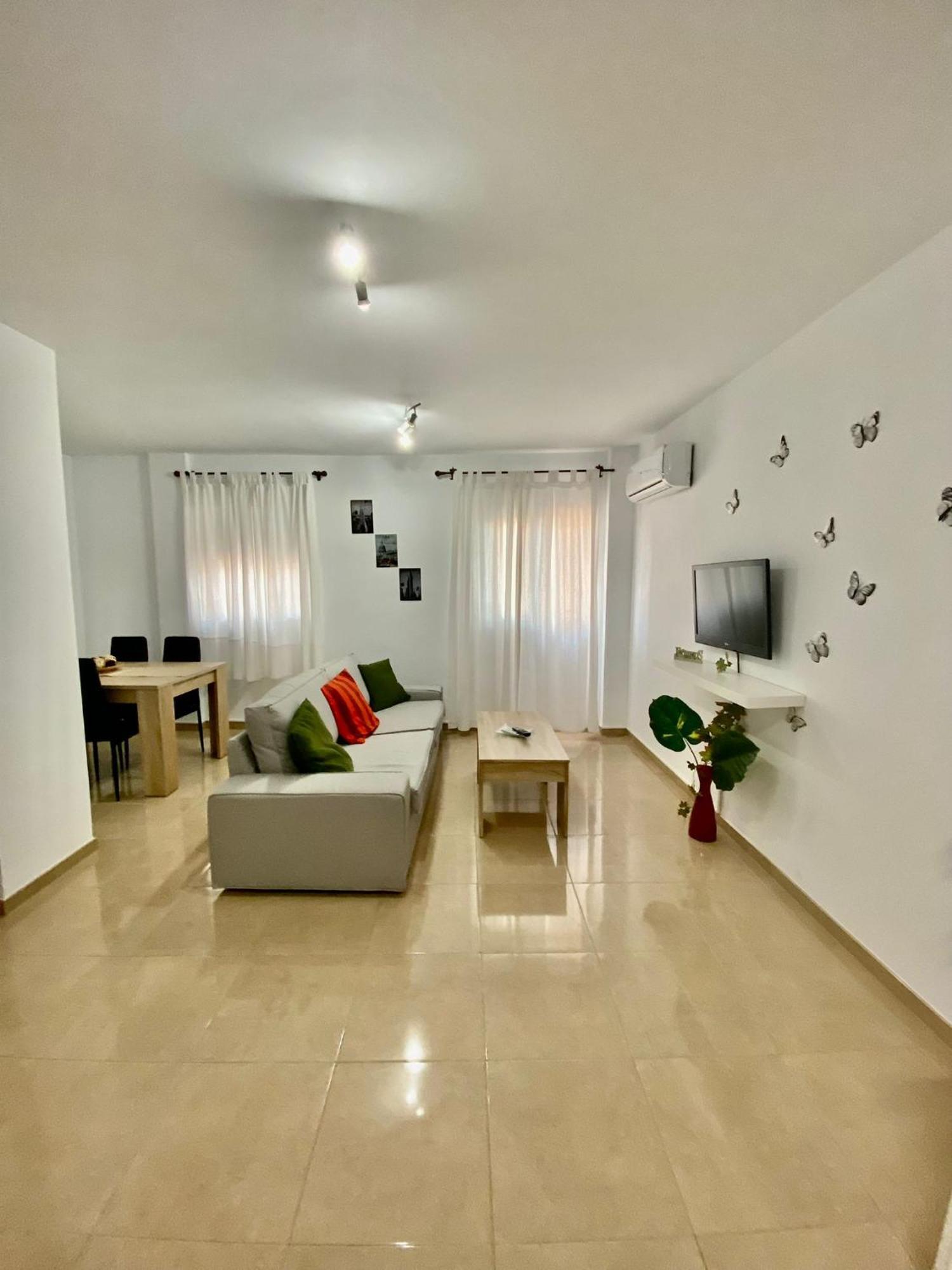 “Smile Nerja” Chic Apartment With Wifi, 4 Guests Exterior foto